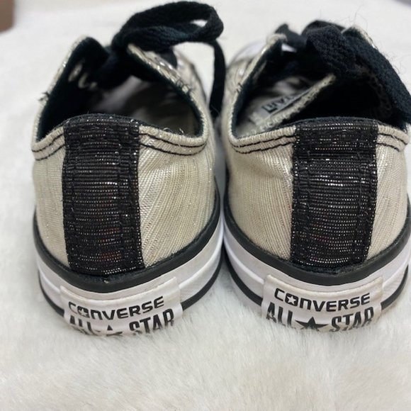 Girl's Converse Chuck Taylor All‎ Stars Silver Metallic Sneakers, size 13 Youth - Picture 12 of 15